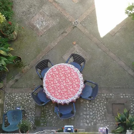 Ra Tenaja Bed & Breakfast